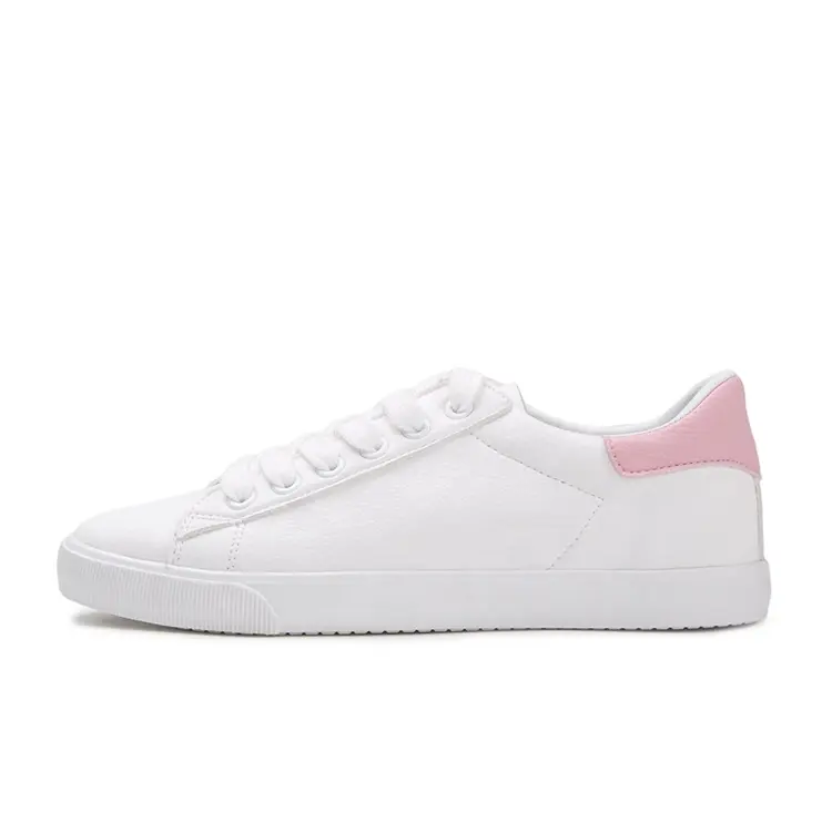Hot Selling Fashion Style Lightweight Comfortable Casual Sneaker Boys Fashion Skate Shoes Girls Featured Image